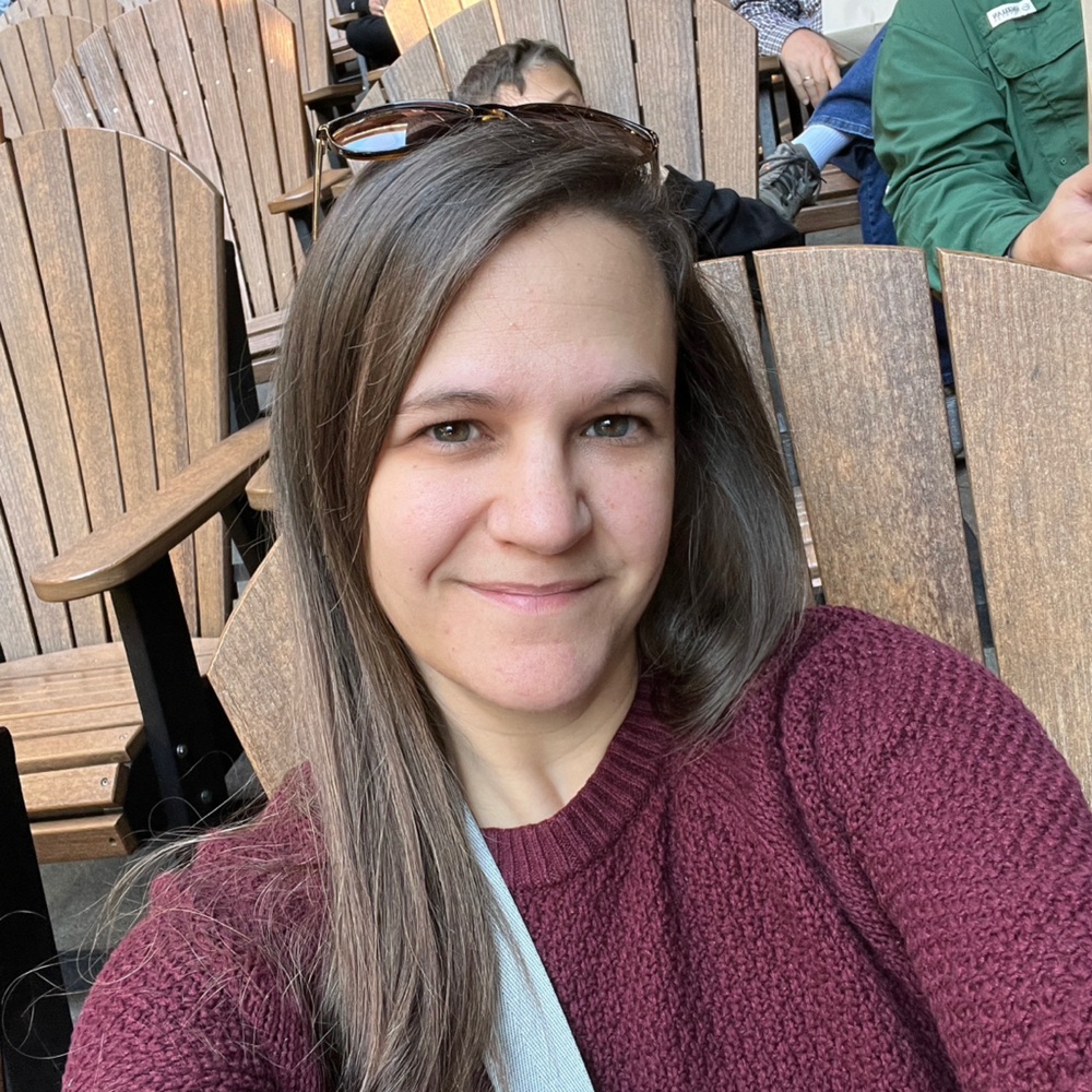 Meet your Posher, Danielle